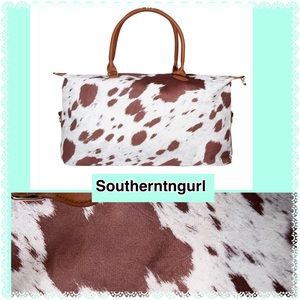 NWT  THOMAS AND LEE CO Faux suede and leather Cow Print Weekender Travel Bag